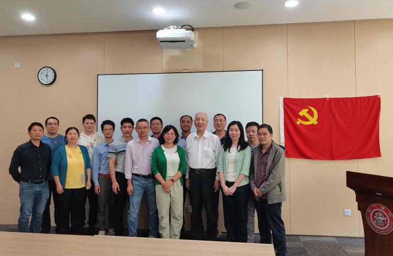 [支部巡禮]化學(xué)化工學(xué)院高分子系教工第一黨支部：黨建引領(lǐng)聚合力 科技報(bào)國(guó)譜新篇